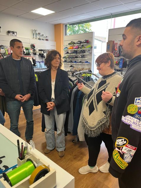 O programa MercaNaVila dinamiza o comercio local de Oroso