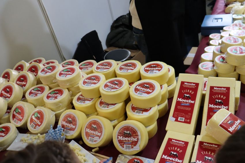 A Deputación da Coruña reivindica na 51.ª Festa do Queixo o papel do sector produtor como motor do rural galego