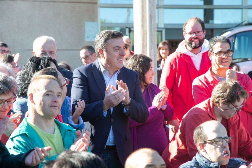 A Deputación e o Concello de Cee inician as obras do complexo deportivo de San Paio de Refoxos, cun investimento de medio millón de euros