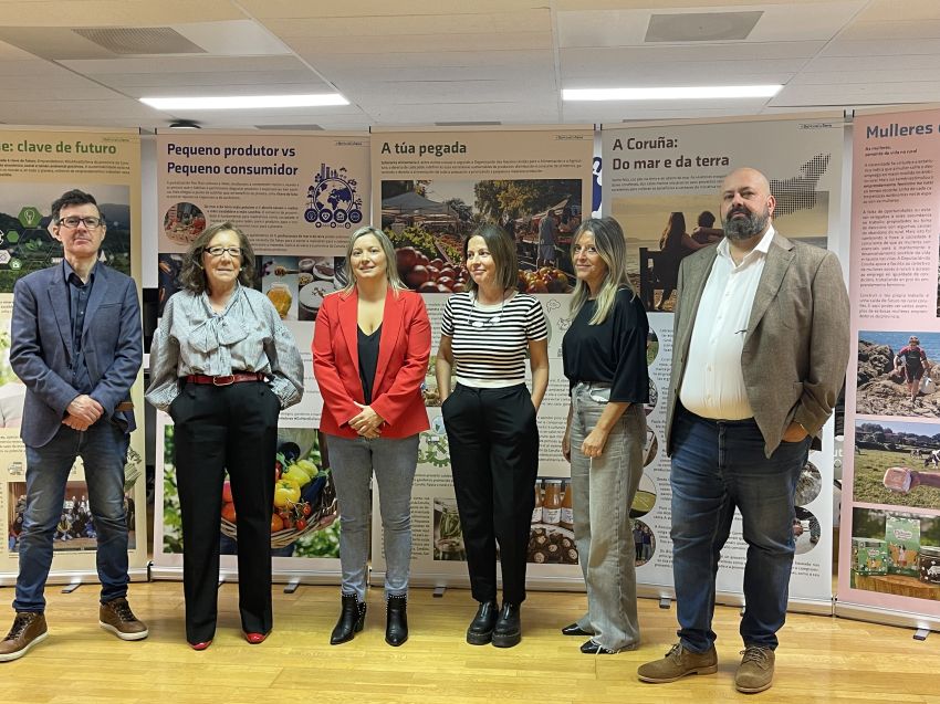 A Deputación da Coruña leva aos concellos da provincia a exposición “Do mar e da terra”, que resalta a importancia do sector mariñeiro e agrogandeiro como fonte de riqueza e saída de futuro entre a mocidade