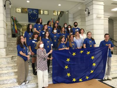 O centro Europe Direct da Deputación da Coruña lanza este outono novas actividades dirixidas á súa rede de información europea ‘Europa no teu Concello’