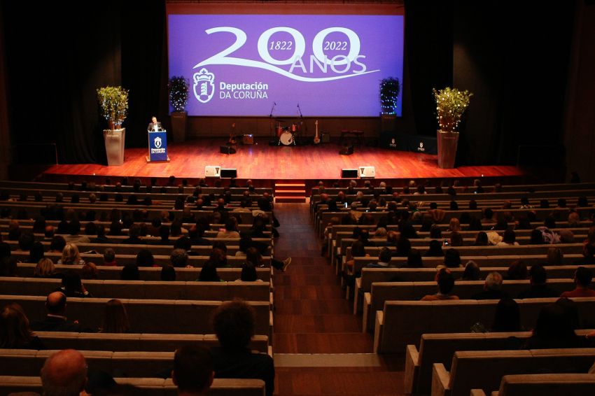 Formoso agradece o traballo do persoal da Deputación “para pór esta institución ao servizo da cidadanía”