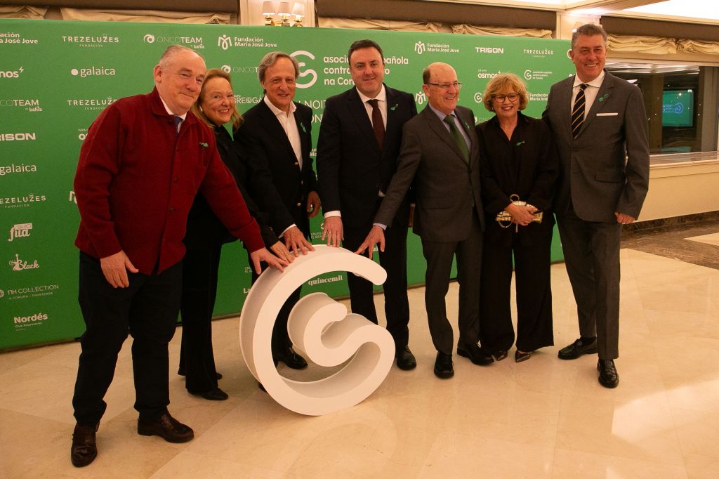 O presidente da Deputación asiste na Coruña á I Noite Solidaria contra o Cancro