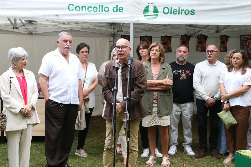 Regueira destaca na presentación de ‘Alfaroleiros’ o potencial da olería como dinamizadora da economía local