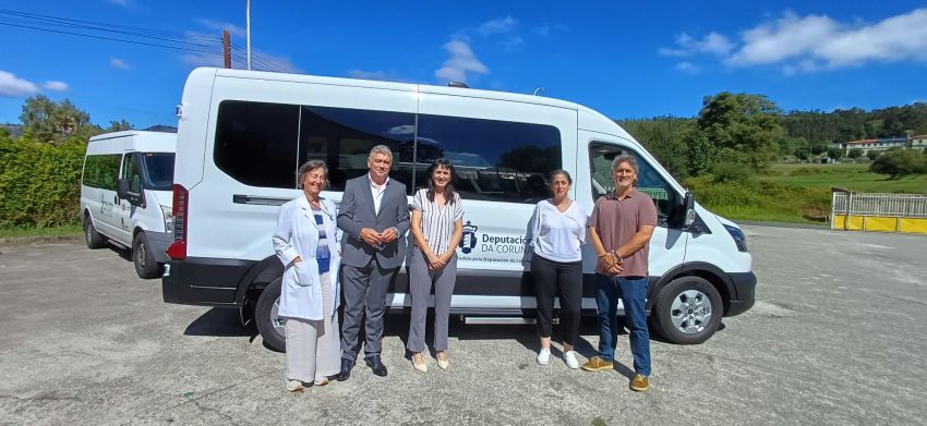 A Deputación mellora a atención ás persoas con discapacidade intelectual do Ortegal cun novo vehículo adaptado para ASPROMOR