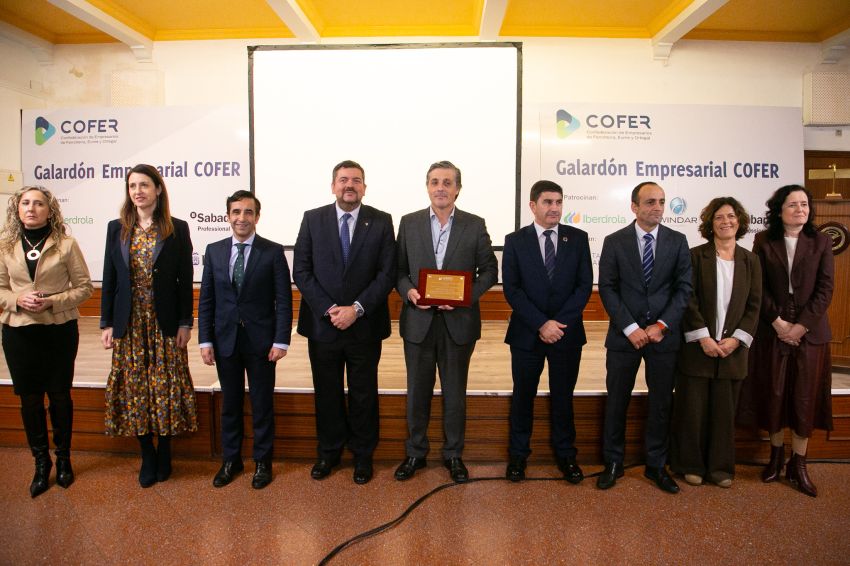 A Deputación pon en valor a importancia do sector lácteo galego na entrega dos Premios COFER