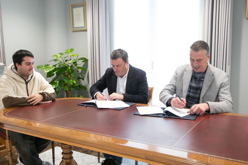 A Deputación e o Concello de Cedeira investirán 588.790 euros nas obras de ampliación e reforma da piscina municipal