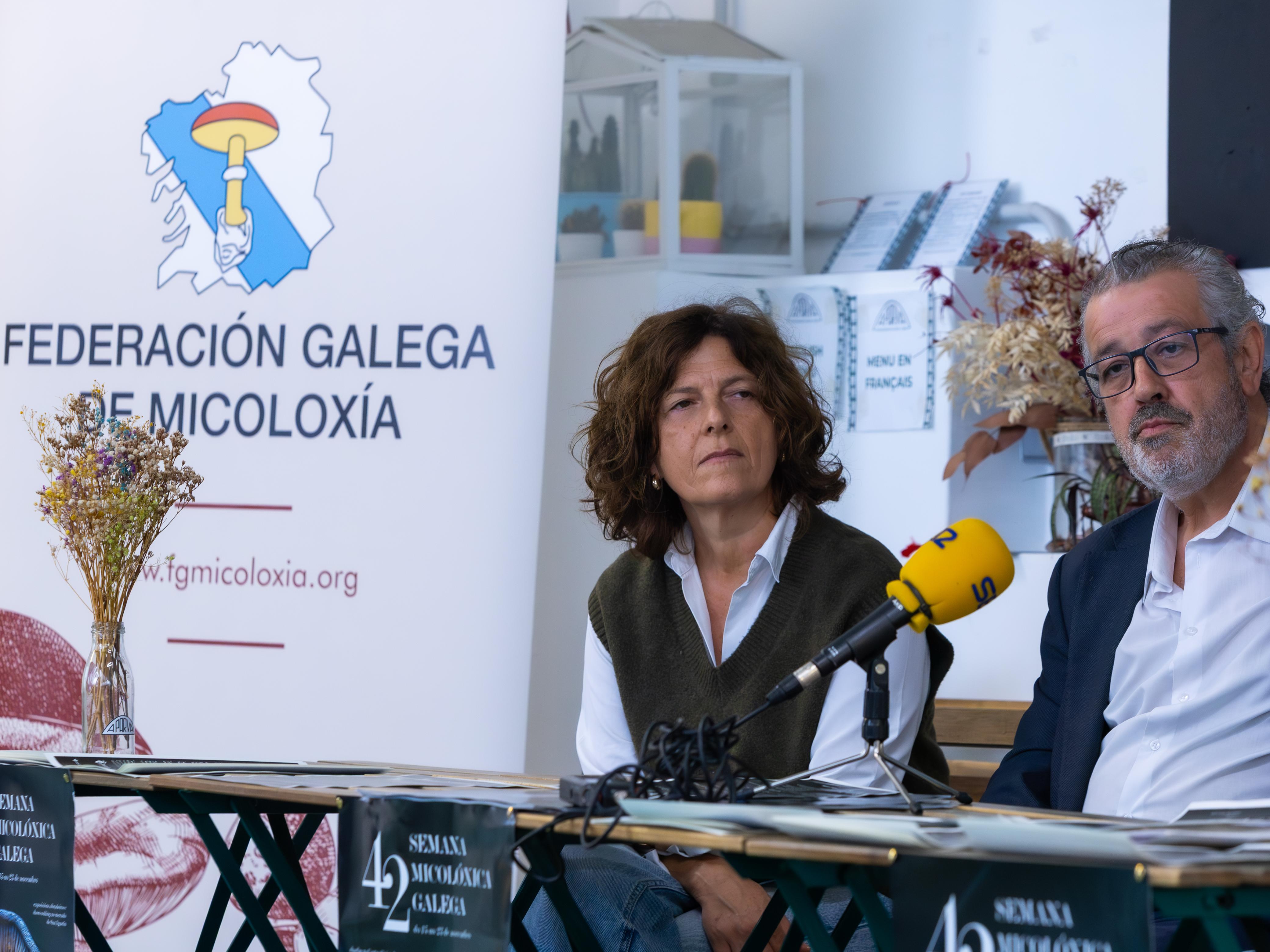 Rosa Ana e Presidente da Federación Micolóxica Galega Rosa Ana e Presidente da Federación Micolóxica Galega