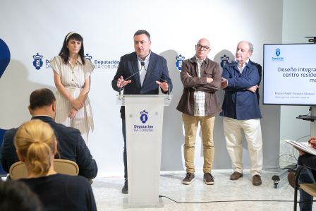 A Deputación entrega un novo vehículo ao centro de menores Lar A Mercé de Oleiros