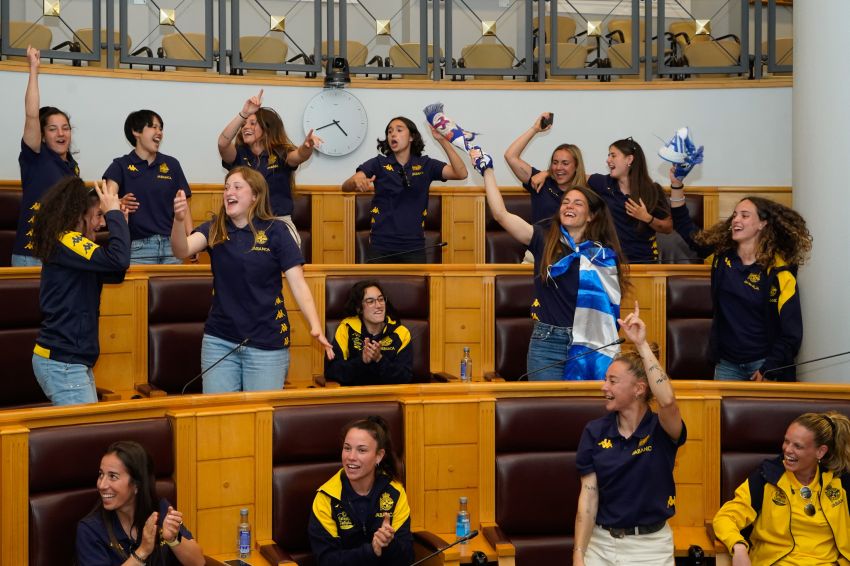 Formoso felicita as xogadoras e o corpo técnico do Deportivo Abanca polo regreso á primeira división do fútbol feminino