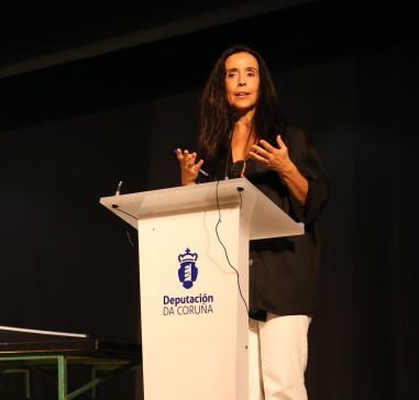 Jorge Sobral Fernández, Patricia Muñiz Núñez e Vicente Adrián López Chao gañan o III Premio Xoán Vicente Viqueira de Investigación en Ciencias Sociais da Deputación