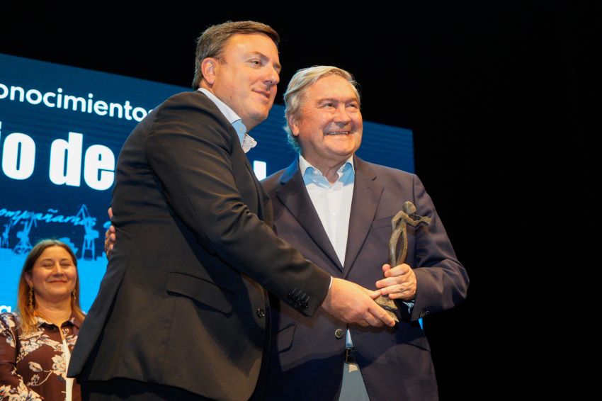 Formoso felicita o Diario de Ferrol por 25 anos de compromiso coa información local