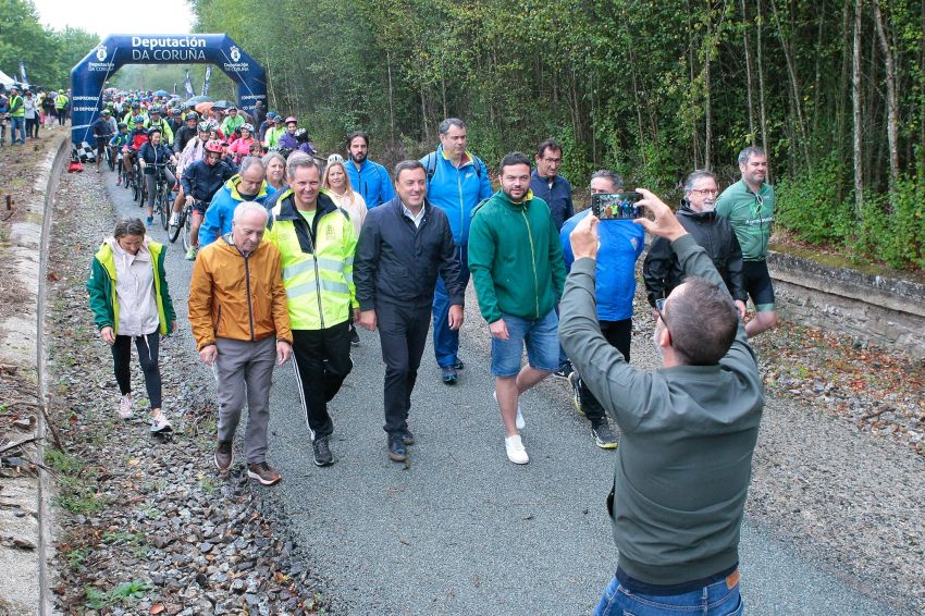 A Deputación da Coruña inaugura a maior Vía Verde de Galicia e compromete a súa extensión ata Santiago de Compostela