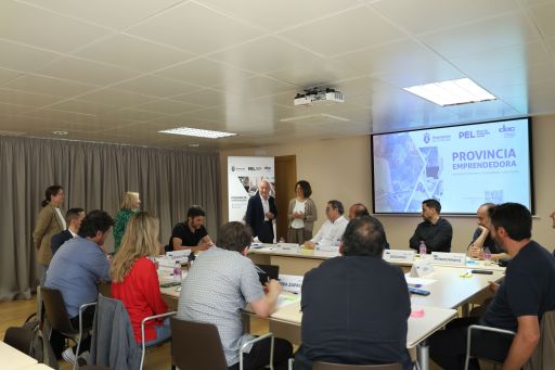 A Deputación e a CEC lanzan unha nova oferta de formación gratuíta para impulsar o emprendemento na provincia