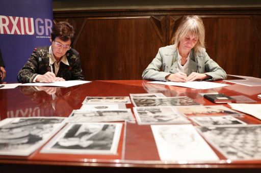 O fondo documental de Josep Estrada e Feli Miyares ingresa no Arquivo Municipal de Granollers