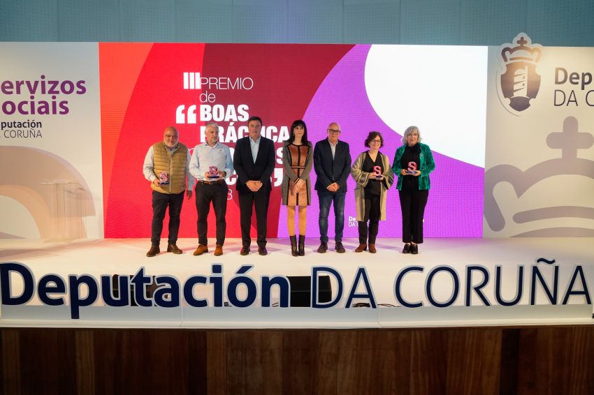 A Deputación premia a Agalure, Afaco, Érguete e Fundación Mujeres polo seu traballo no ámbito social