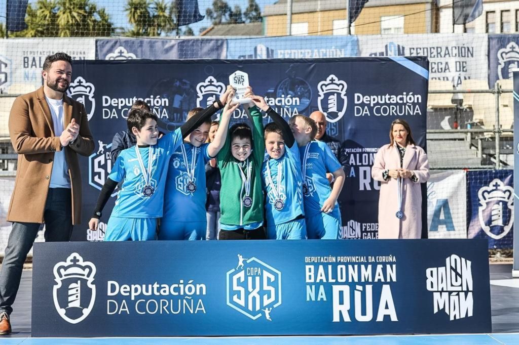 Éxito de participación na segunda proba da Copa Deputación de Balonmán na Rúa en Cerceda