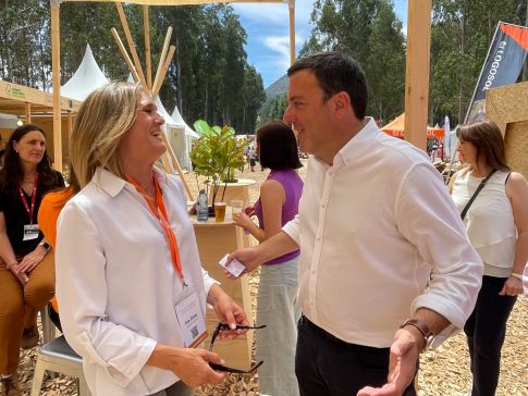 Formoso destaca o papel “estratéxico” do sector forestal na economía galega durante a súa visita á feira Galiforest de Boqueixón
