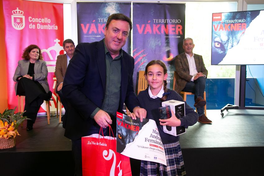 Formoso participou en Dumbría na entrega dos premios do certame literario ‘Territorio Vákner’