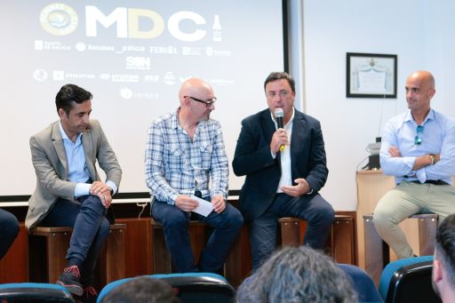Valentín González Formoso destaca que as Meninas de Canido amosan “a capacidade de mover un barrio con creatividade”