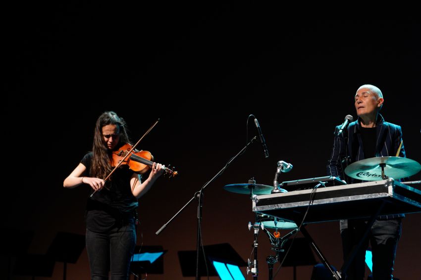 A Deputación homenaxea a Luísa Villalta cun “espectáculo de sensacións sonoras e visuais para transmitir o universo da artista”