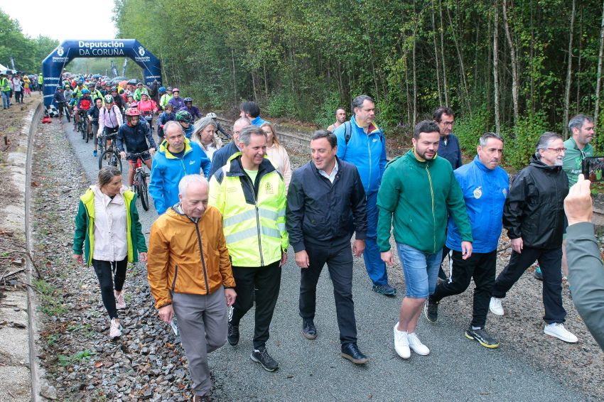 A Deputación da Coruña inaugura a maior Vía Verde de Galicia e compromete a súa extensión ata Santiago de Compostela