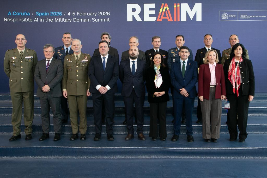 Formoso destaca en REAIM 2026 a industria de defensa como motor de innovación, talento e emprego  na provincia