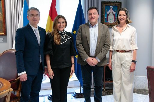 A alcaldesa de Santo Domingo realiza unha visita institucional á Deputación da Coruña