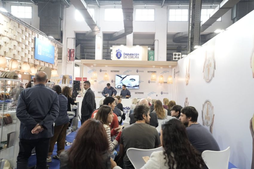 Primeiro día da Deputación no Gastronomic Forum Barcelona, que triunfa exhibindo a gastronomía da provincia