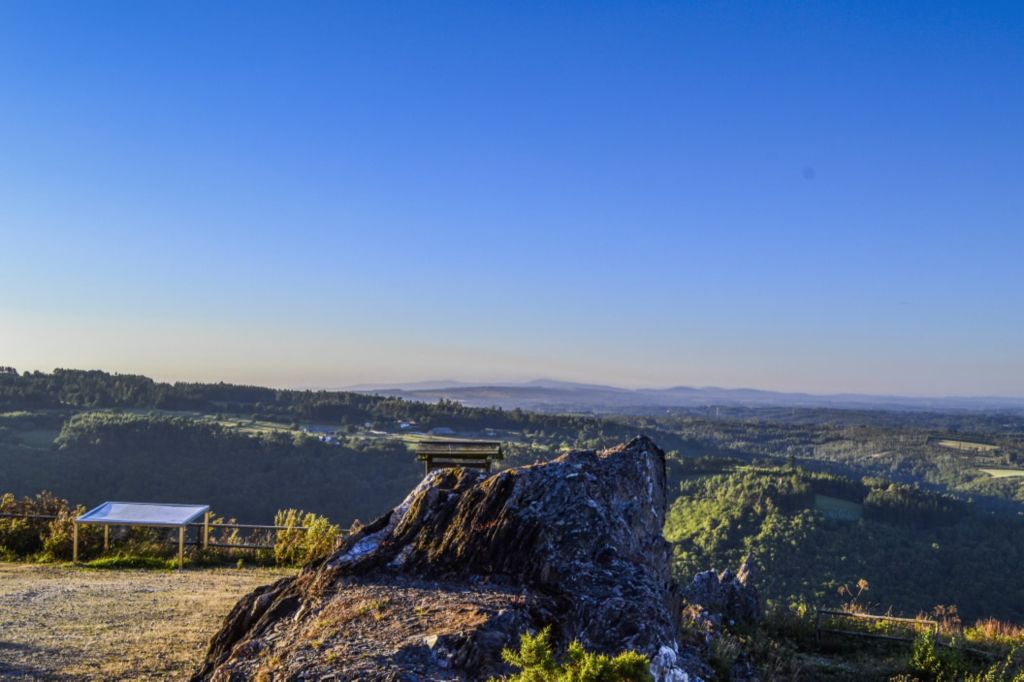 A Deputación destina 87.500 euros para pavimentar a estrada ao Mirador de Vieiro, en Aranga