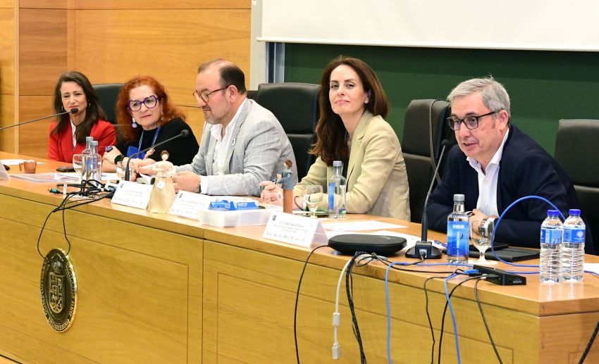 Blas García clausura o curso do proxecto Estalmat de impulso ao talento matemático da USC