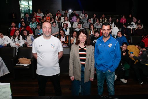 A deputada de igualdade inaugura os obradoiros “Pasado, presente e futuro do fútbol feminino” en colaboración co Pastoriza SCD