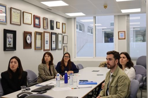 A Deputación da Coruña apoia o persoal dos concellos con información ante o novo do proceso de regularización administrativa de persoas migrantes