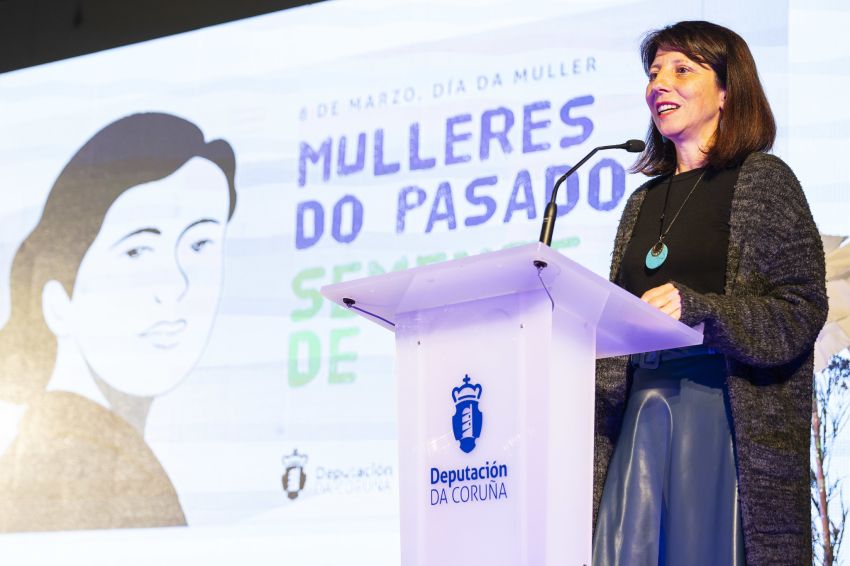 O IES Rosalía Mera acolle a homenaxe ás “Mulleres do pasado, semente de futuro”