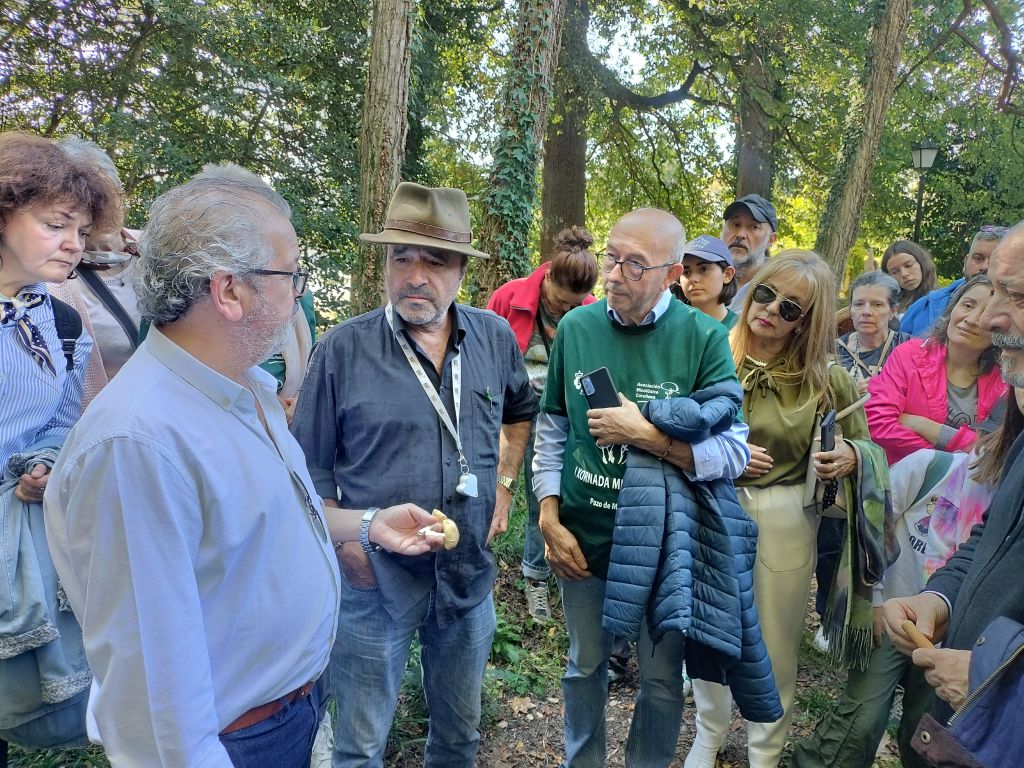 A I Xornada Micolóxica no Pazo de Mariñán constata a súa grande riqueza de cogomelos coa localización de especies de extraordinaria rareza