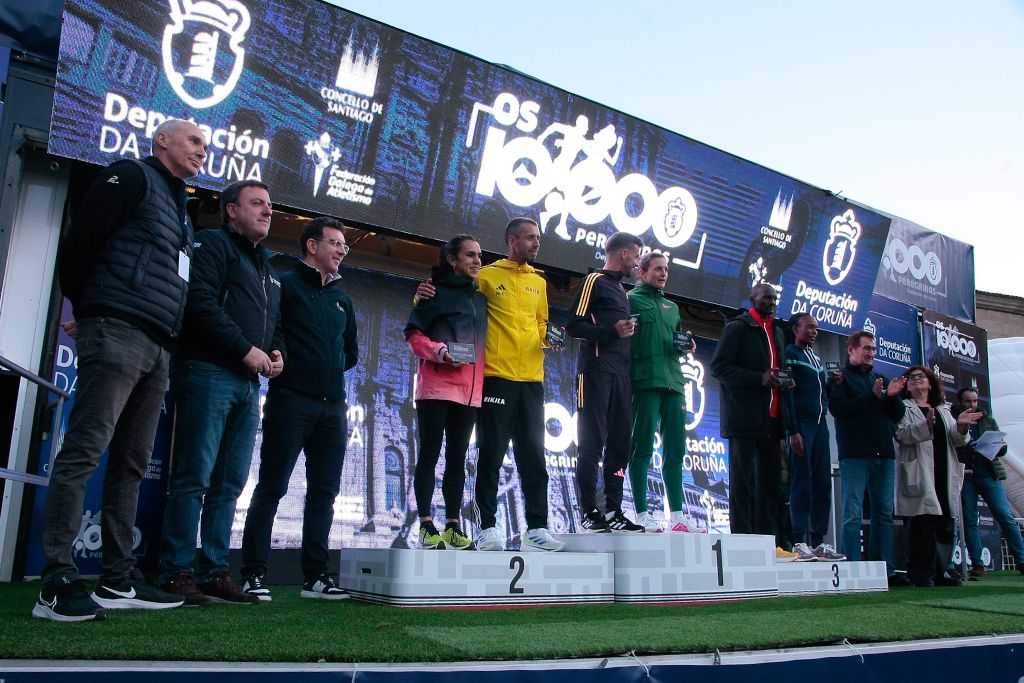 Carlos Mayo e Alice Finot, gañadores absolutos de Os 10.000 peregrinos da Deputación en Santiago