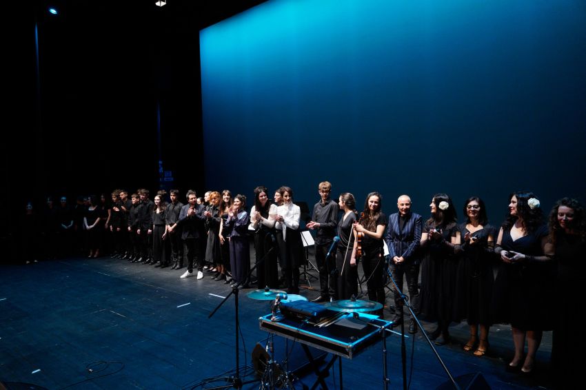 A Deputación homenaxea a Luísa Villalta cun “espectáculo de sensacións sonoras e visuais para transmitir o universo da artista”