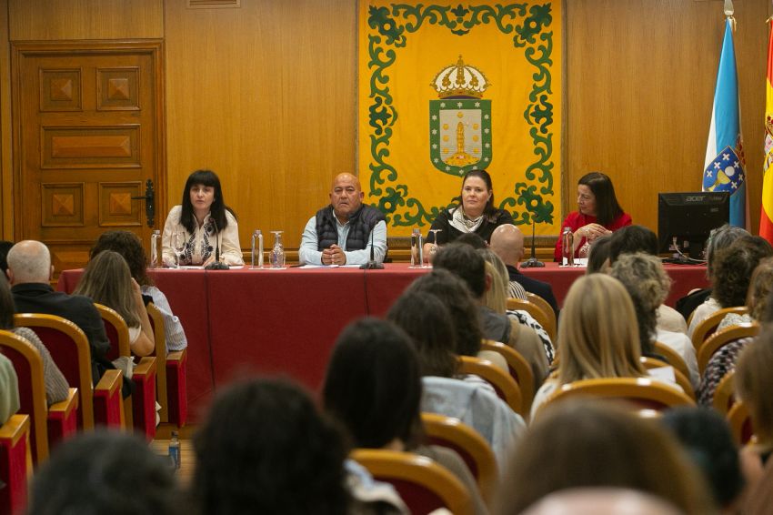 A Deputación contrata a 180 profesionais do ámbito social nos concellos e financia 372.000 horas de Servizo de Axuda no Fogar