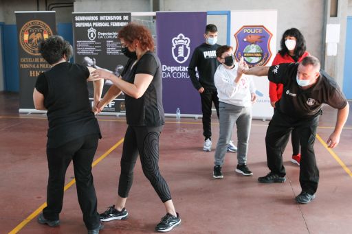 A Deputación da Coruña organiza unha nova edición dos cursos de defensa persoal feminina en oito concellos da provincia