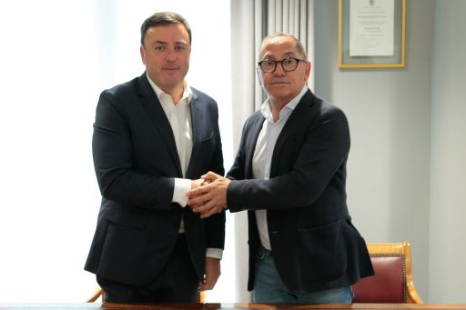 A Deputación financia a reforma das pistas deportivas da rúa Paleo en Carral