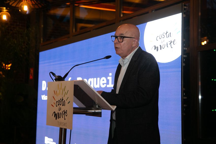 Regueira destaca a colaboración entre administracións públicas e o sector privado como factor fundamental do éxito do turismo en 2025 na gala da CMAT