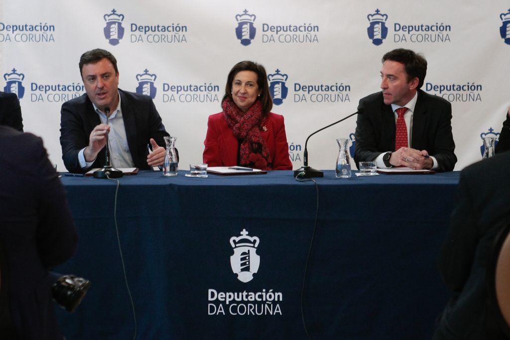 Valentín González Formoso e Margarita Robles destacan as oportunidades de futuro para o sector naval en Ferrolterra