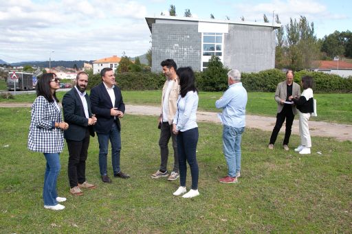 A Casa de Acompañamento ás Persoas Maiores de Rianxo localizarase nunha parcela a carón do IES Félix Muriel