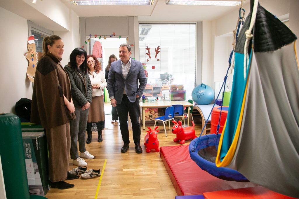 A Deputación visita a nova sede de ASPERGA, adquirida grazas ao apoio provincial de 300.000 euros